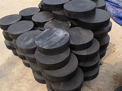 平昌县板式橡胶支座由若干层橡胶片与薄钢板经加压硫化